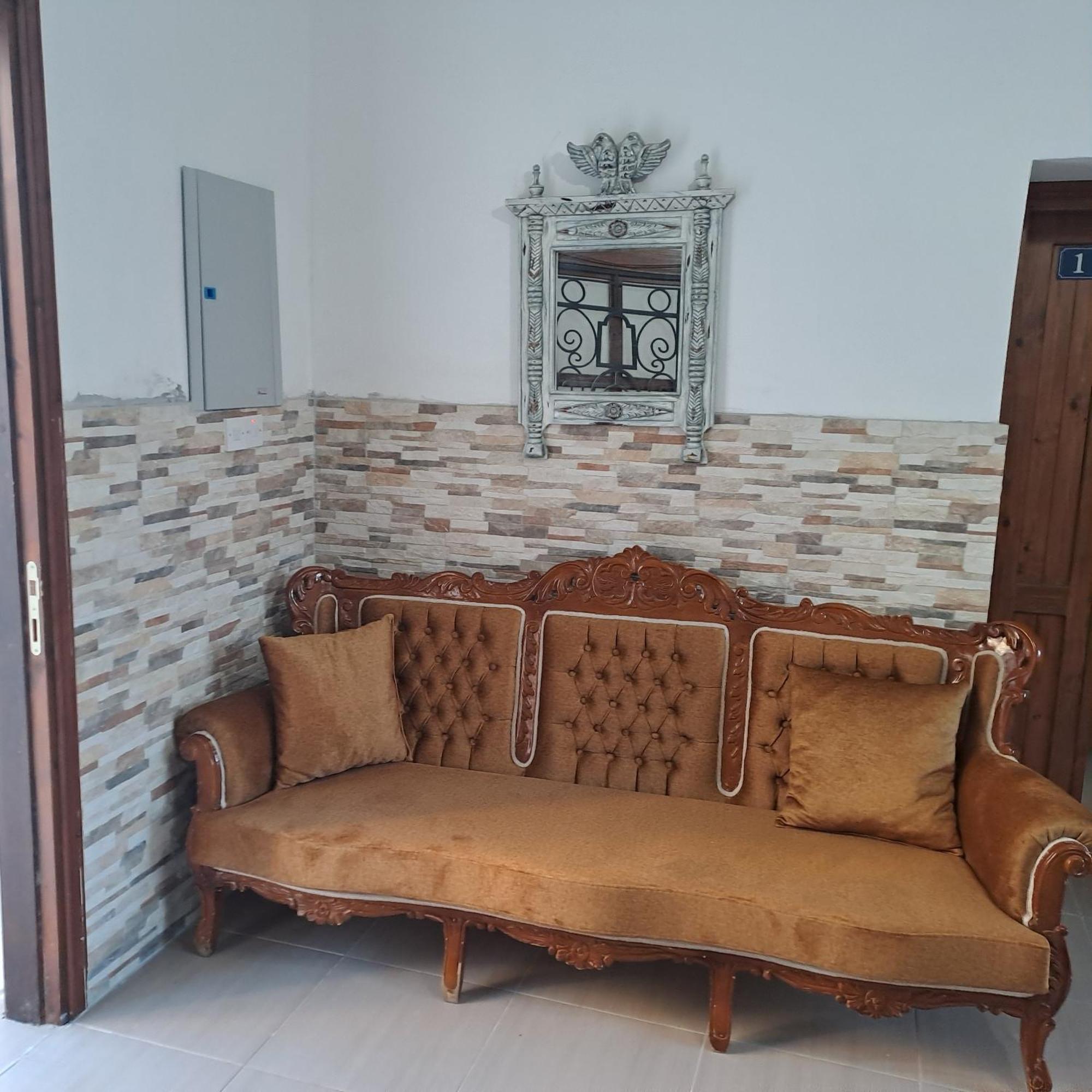 Magic Moon Guest House Famagusta  Buitenkant foto